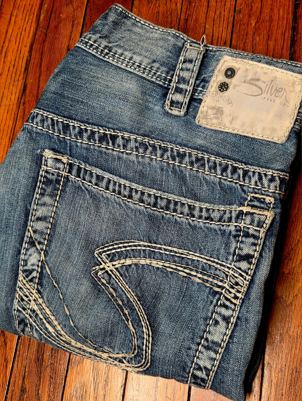 Silver Jeans Mens 36x32  Gordie Loose Fit Straight Leg Faded Dark Wash Denim B1